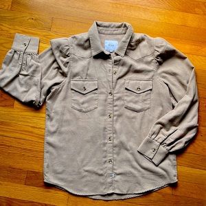 Super soft tan button down with pleated sleeves and slightly padded shoulders.
